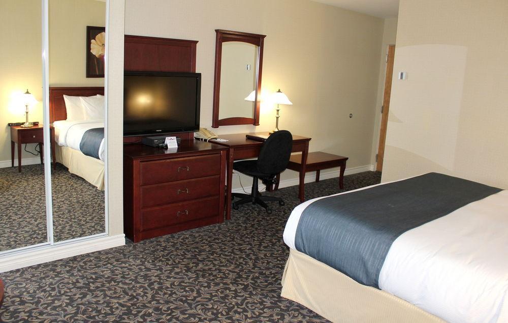 Quality Inn Mont-Laurier Dış mekan fotoğraf