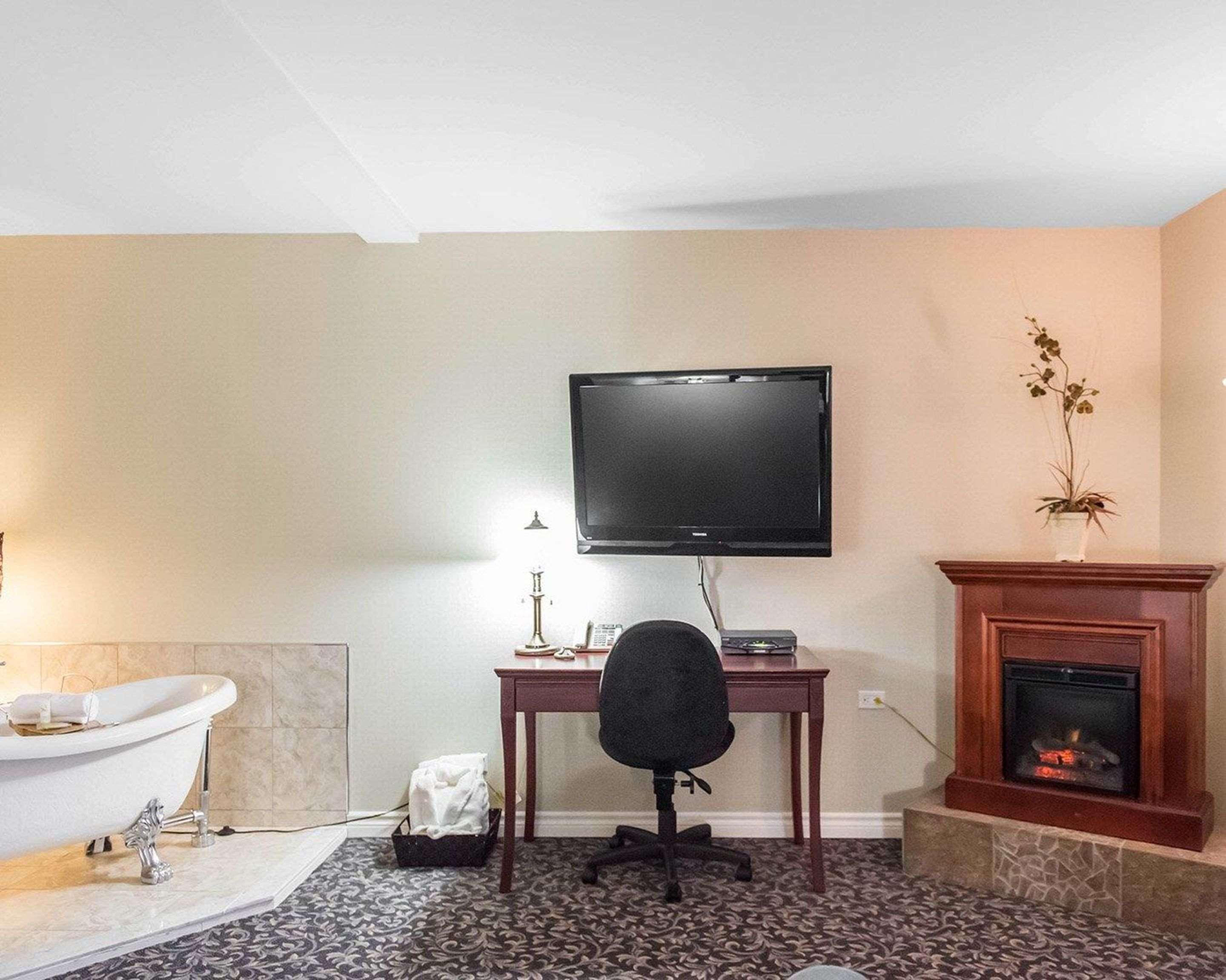 Quality Inn Mont-Laurier Dış mekan fotoğraf