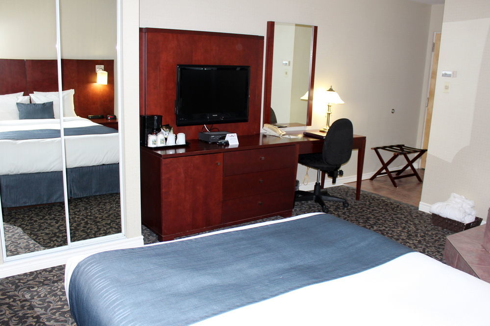 Quality Inn Mont-Laurier Dış mekan fotoğraf