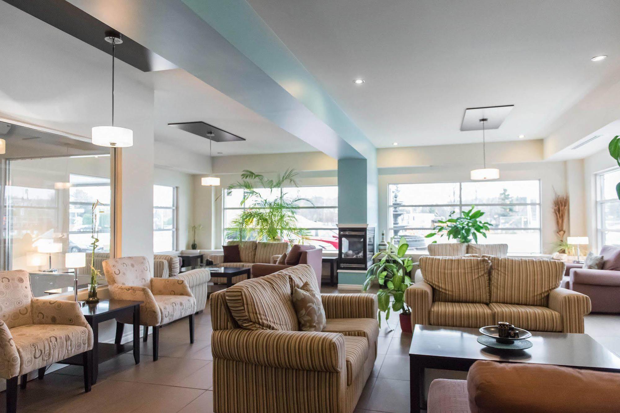 Quality Inn Mont-Laurier Dış mekan fotoğraf