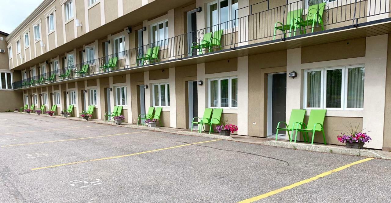 Quality Inn Mont-Laurier Dış mekan fotoğraf